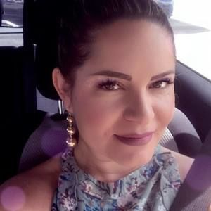 Meet your Posher, Sandy